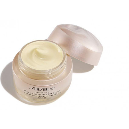 SHISEIDO BENEFIANCE WRINKLE SMOOTHING DAY CREAM SPF25 50ml