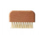 CEPILLO UÑAS MADERA CERDAS